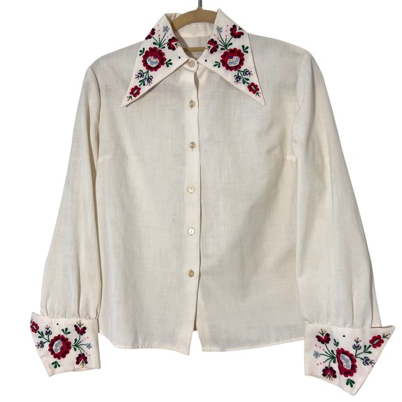 Vintage Tops - Vintage 70s Top Size M Ivory Embroidered Button Down Western Rockabilly Country